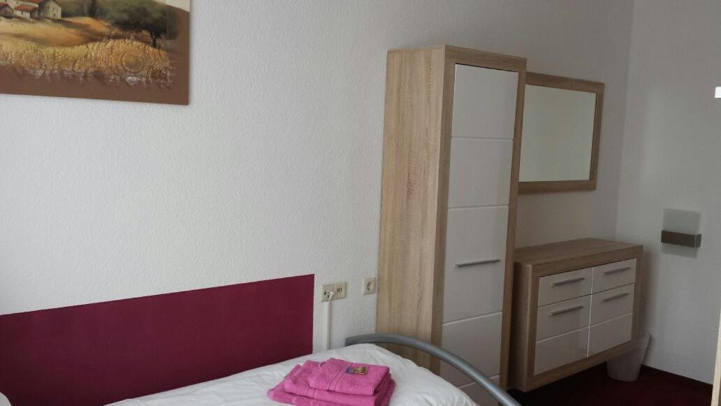 Wohnen Auf Zeit Nahe Leipziger Messe Hostel ภายนอก รูปภาพ